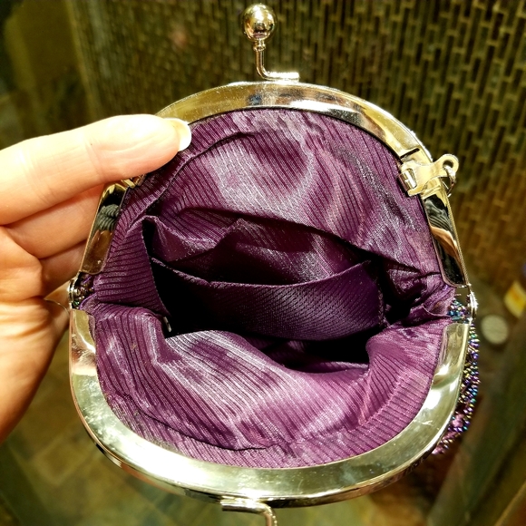 Beautiful Silk Hand Beaded Evening Purse - Picture 3 of 4